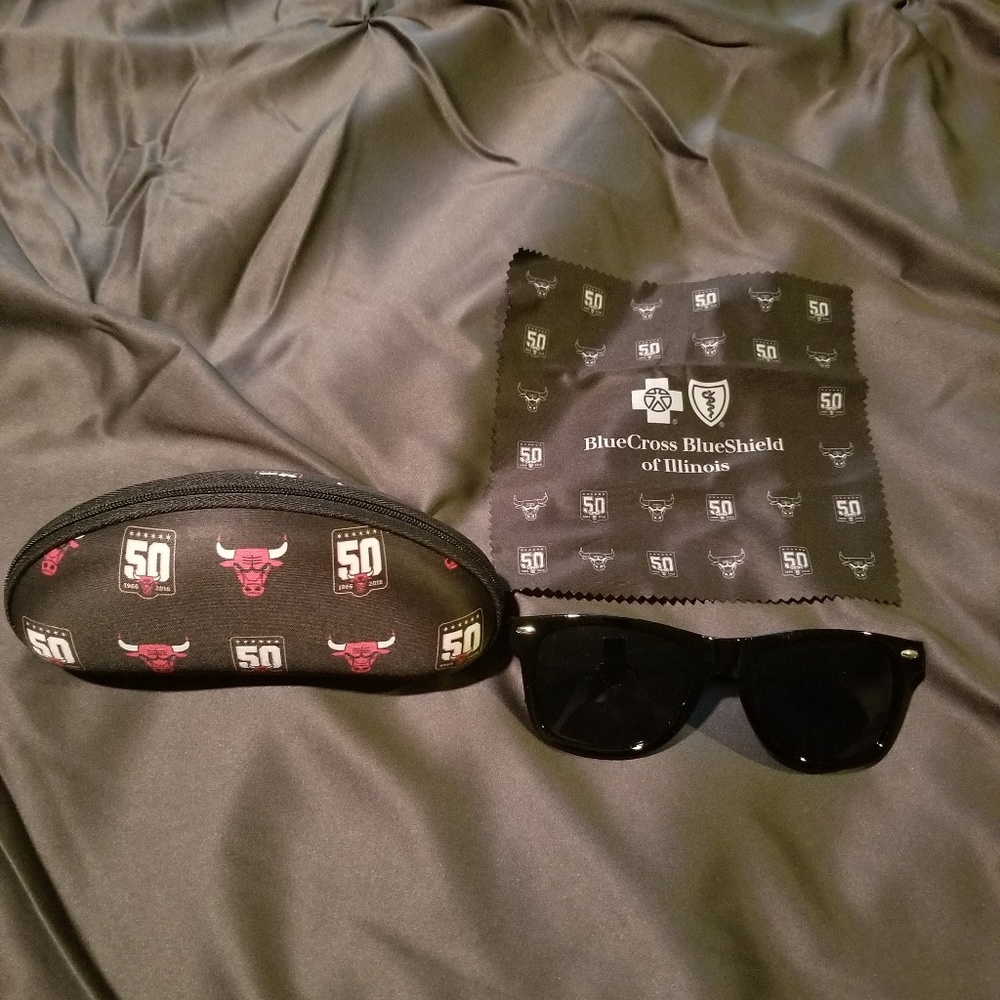 Chicago Bulls 50th anniversary sunglasses